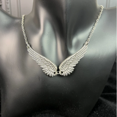 Fallen Wings Kreuzkette