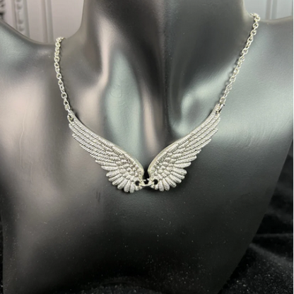 Fallen Wings Kreuzkette